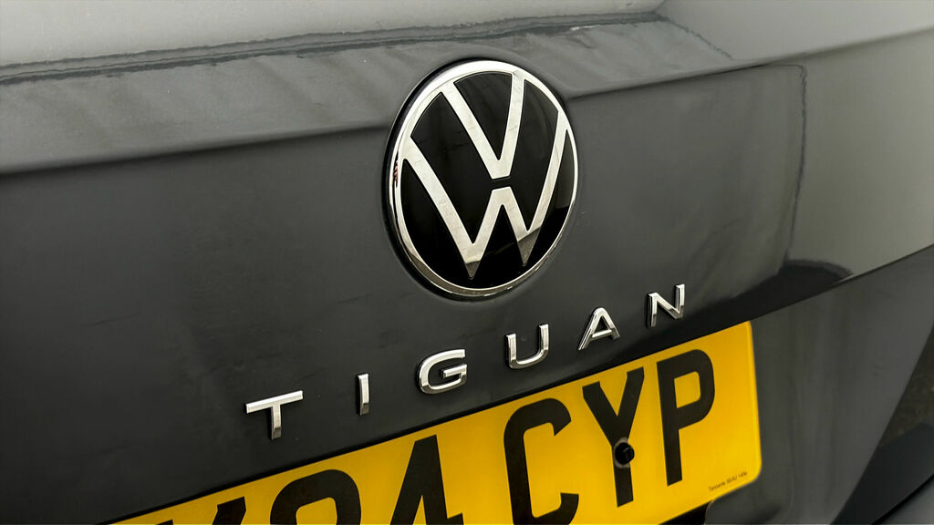 Volkswagen Tiguan Match Black #19