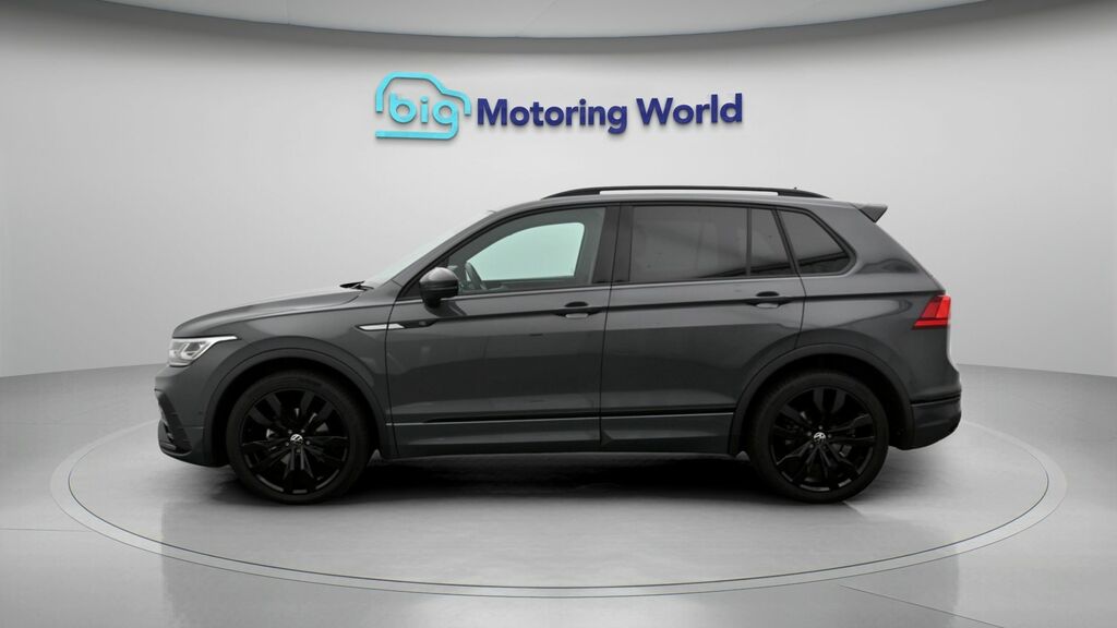 Volkswagen Tiguan Black Edition Grey #4