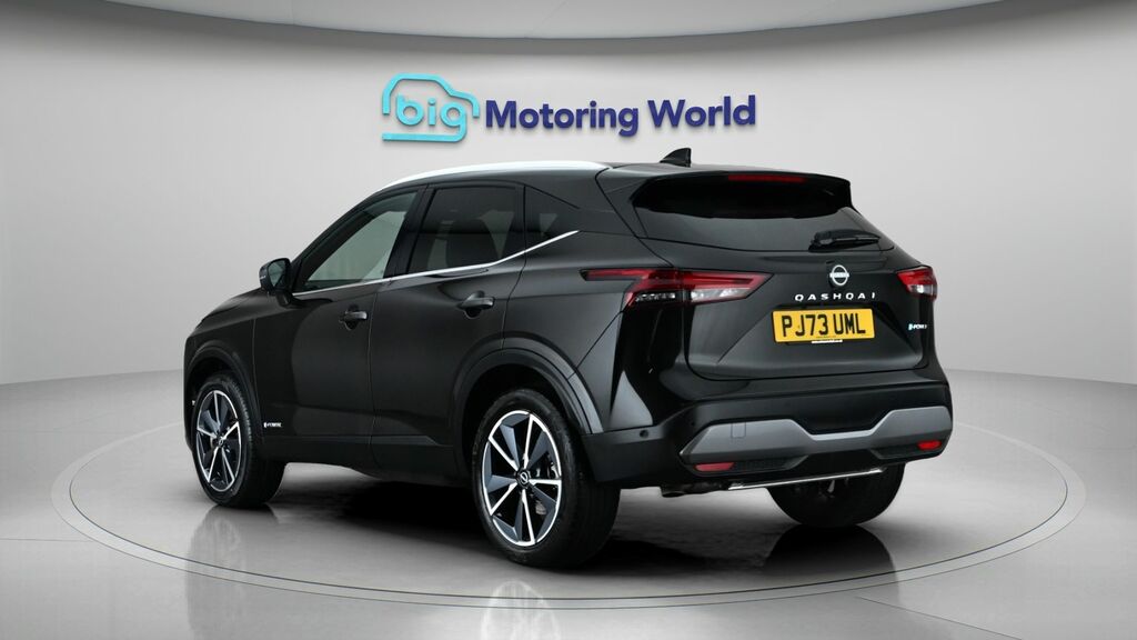 Nissan Qashqai Tekna Black #5