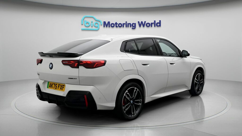 BMW iX2 150Kw Edrive20 M Sport 65Kwh 2025 Blue #7
