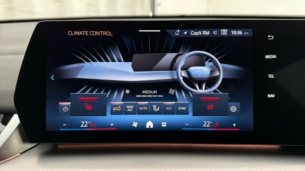 BMW iX2 150Kw Edrive20 M Sport 65Kwh 2025 Blue #11