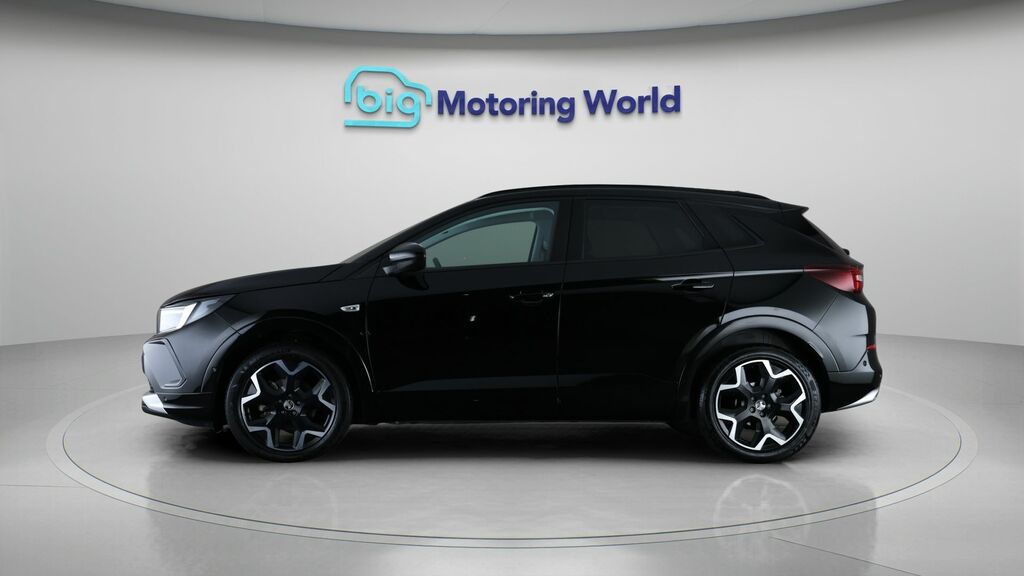 Vauxhall Grandland Ultimate Black #4