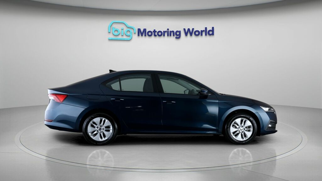 Skoda Octavia 2.0 Tdi 150 Se L Dsg Silver #8