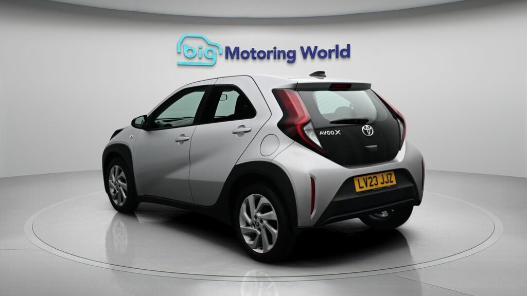 Toyota Aygo X Pure Silver #5