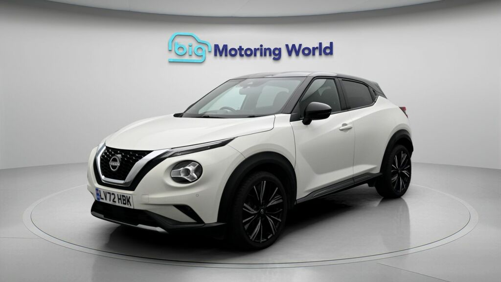 Nissan Juke Tekna White #3