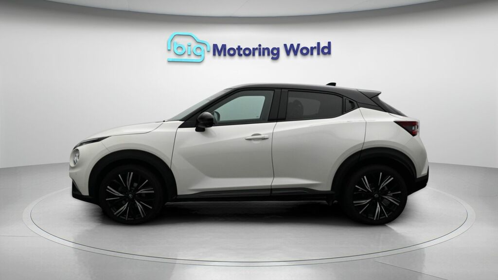 Nissan Juke Tekna White #4