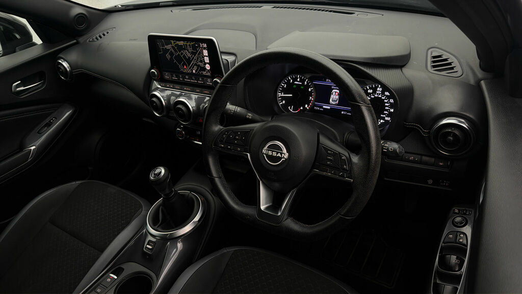 Nissan Juke 1.0 Dig-t 114 Acenta With Rear Parking Camera And Red #9