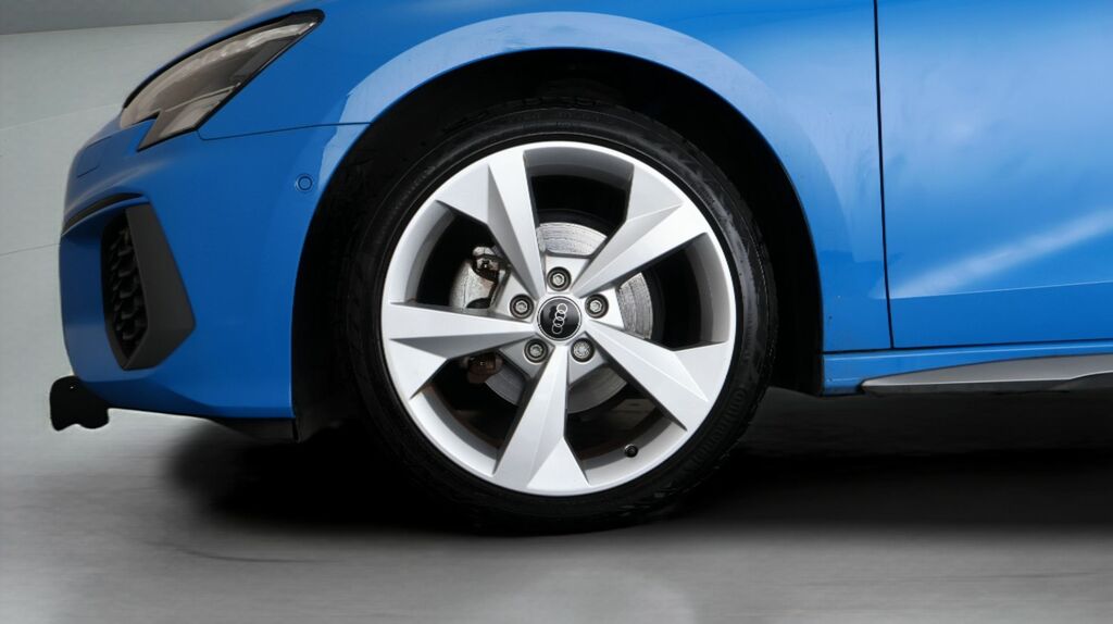Audi A3 Audi A3 Sportback Edition 1 35 Tfsi 150 Ps 6-Speed Grey #17