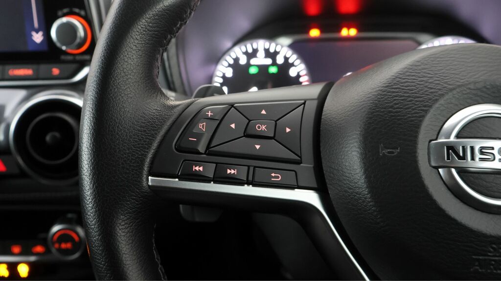 Nissan Juke 1.0 Dig-t 114 N-connecta Dct Black #21