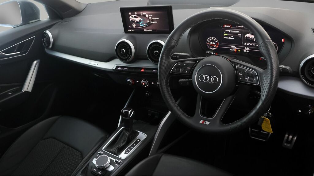 Audi Q2 35 Tfsi Sport S Tronic Black #9