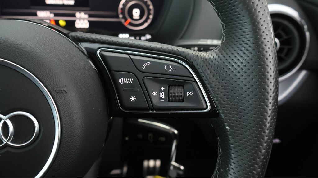 Audi Q2 35 Tfsi Sport S Tronic Black #22