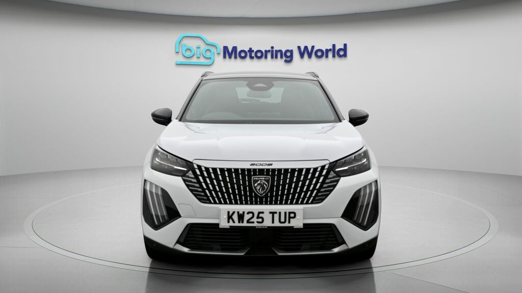 Peugeot 2008 Gt White #2