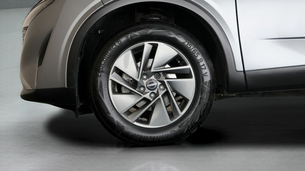 Nissan Qashqai Tekna Silver #17