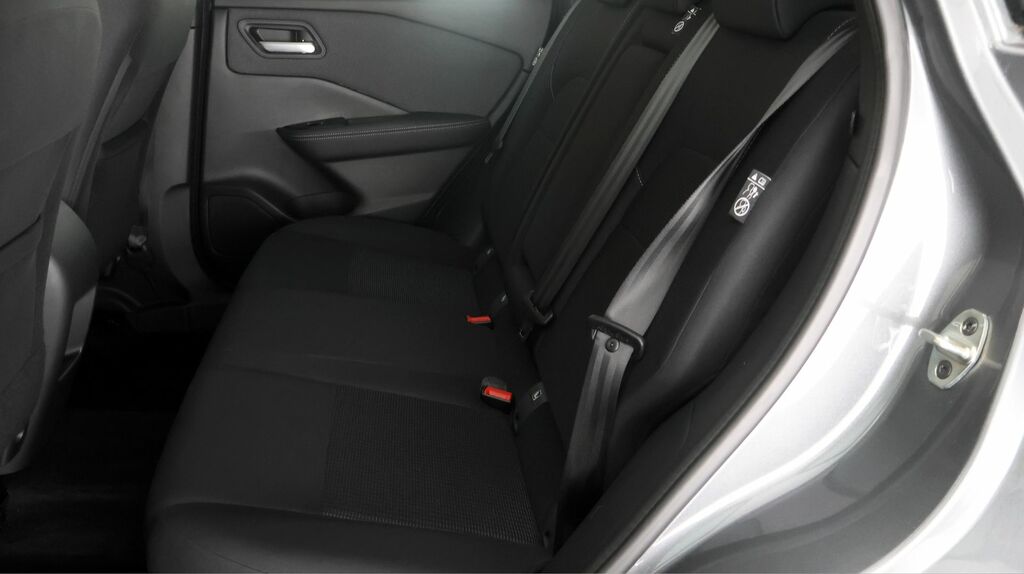 Nissan Qashqai Tekna Silver #15