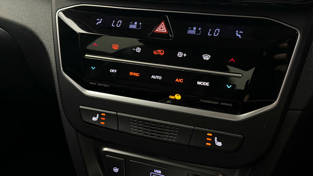 SsangYong Tivoli K40 Silver #11