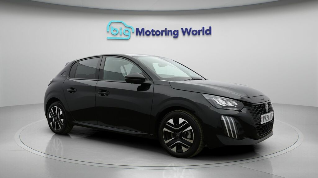 Peugeot 208 Allure Black