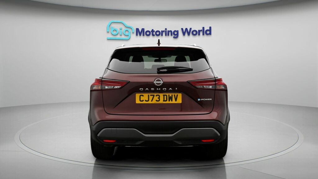 Nissan Qashqai 1.3 Dig-t Mh Tekna Black #6