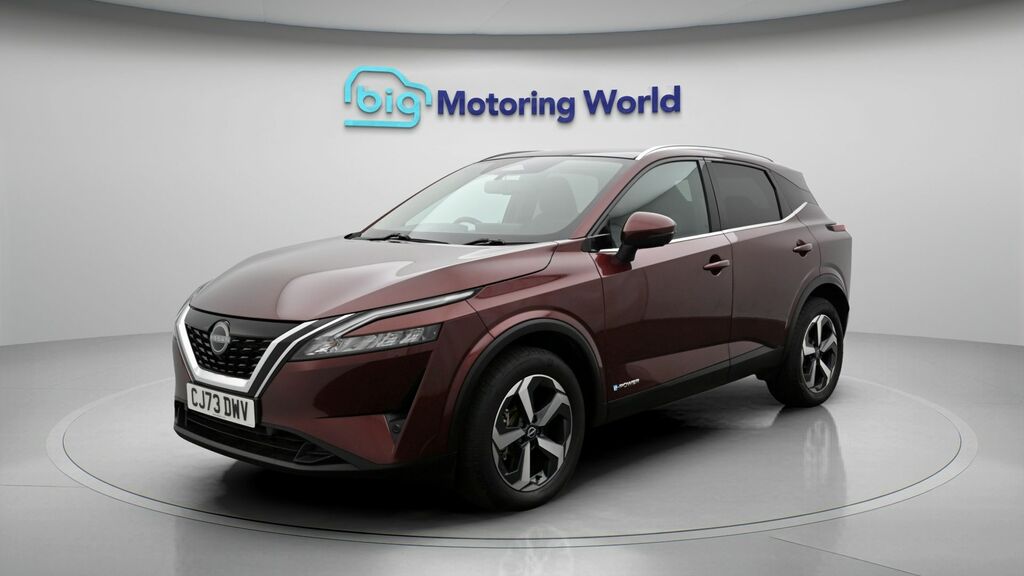 Nissan Qashqai 1.3 Dig-t Mh Tekna Black #3