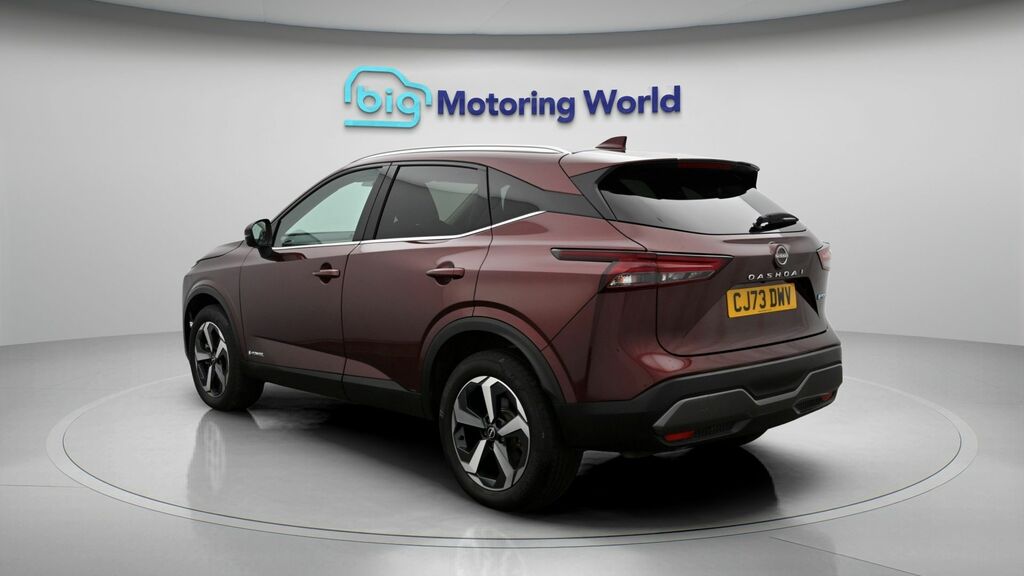 Nissan Qashqai 1.3 Dig-t Mh Tekna Black #5
