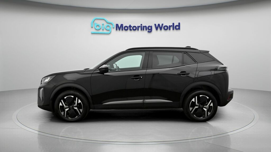 Peugeot 2008 Allure Black #4