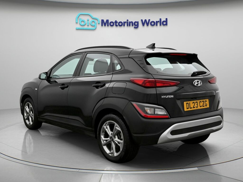 Hyundai Kona Se Connect Black #5