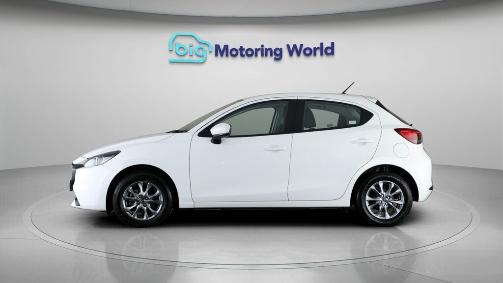 Mazda 2 Centre-line White #4