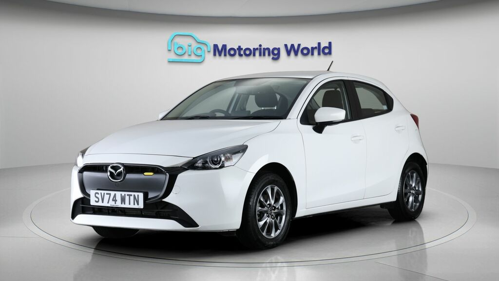 Mazda 2 Centre-line White #3