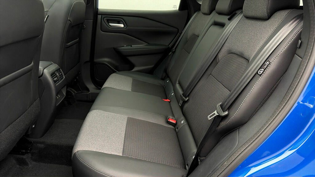 Nissan Qashqai 1.5 E-power Acenta Premium Hatchback White #15