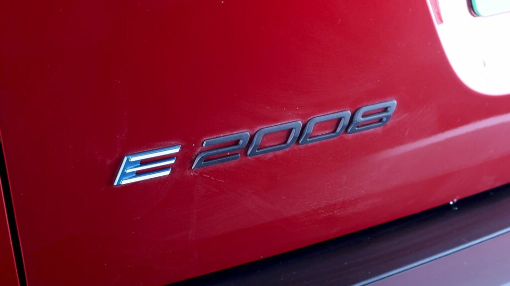Peugeot e-2008 100Kw Gt 50Kwh Red #19