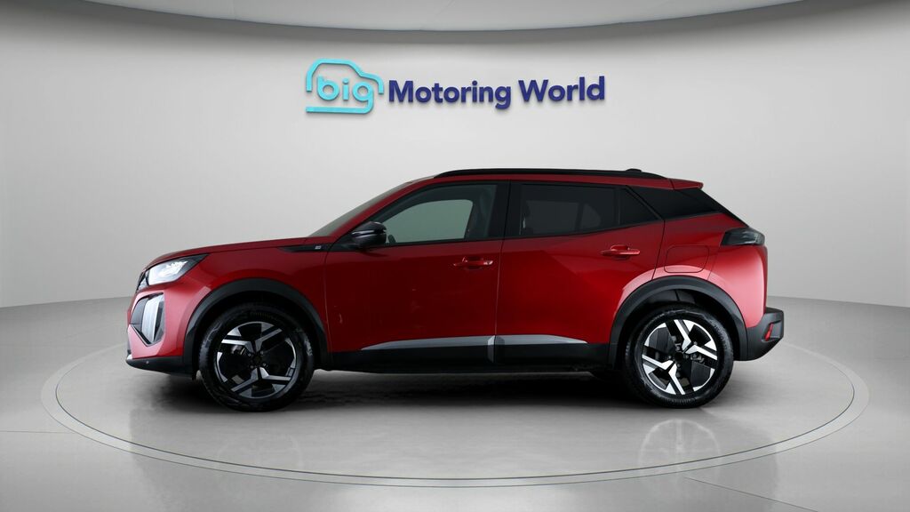 Peugeot e-2008 Allure Red #4