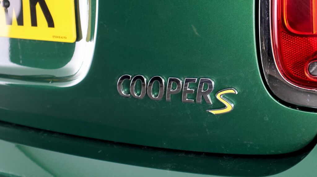 Mini Electric Hatch 135Kw Cooper S Level 3 33Kwh 17In A Green #20