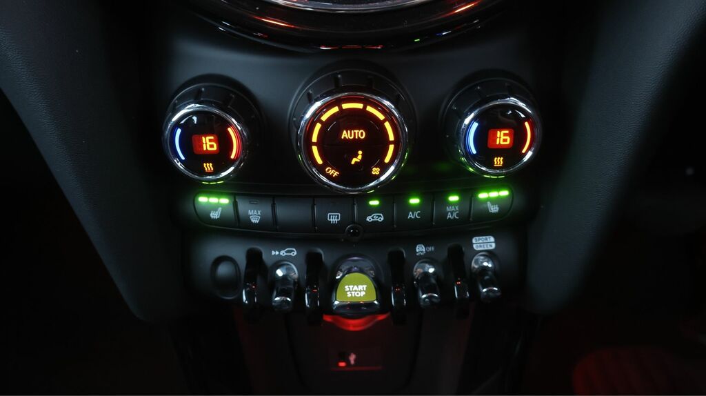 Mini Electric Hatch 135Kw Cooper S Level 3 33Kwh 17In A Green #11