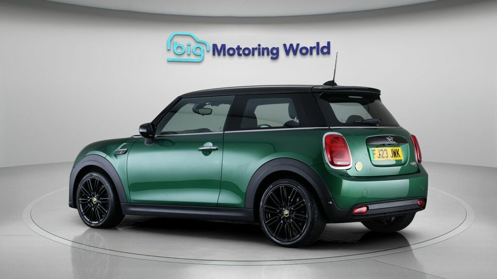 Mini Electric Hatch 135Kw Cooper S Level 3 33Kwh 17In A Green #5