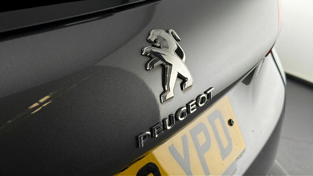 Peugeot 2008 1.2 Puretech 110 Allure Black #19