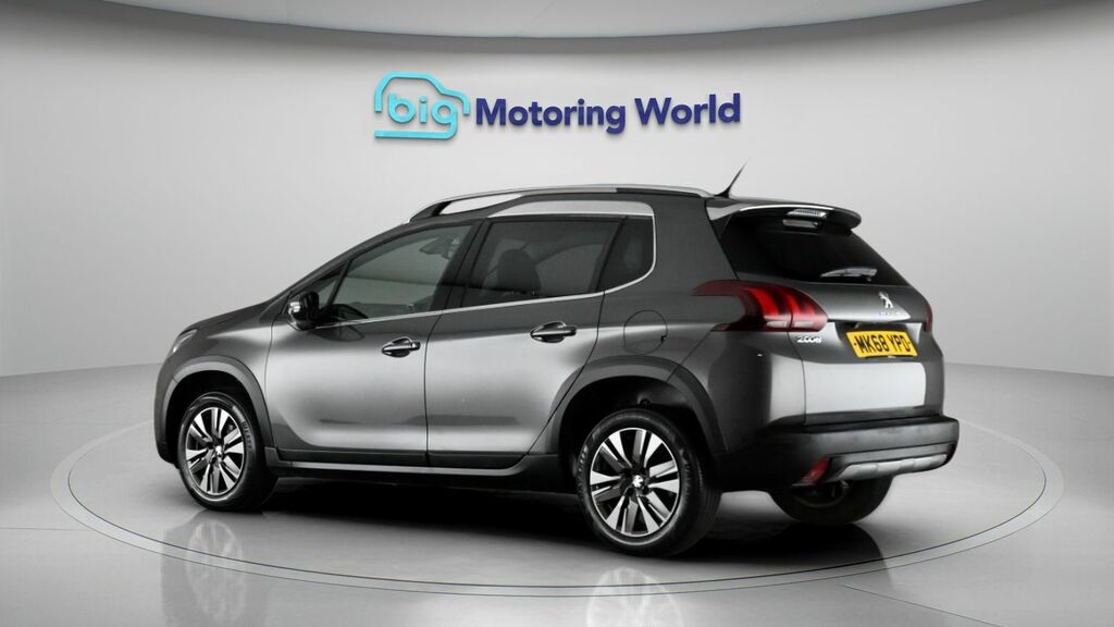 Peugeot 2008 Allure Premium Grey #5