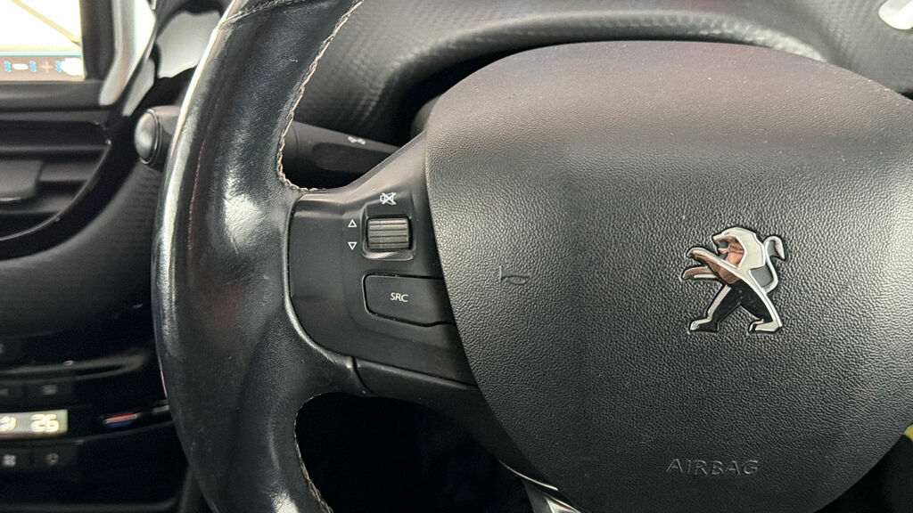 Peugeot 2008 1.2 Puretech 110 Allure Black #23