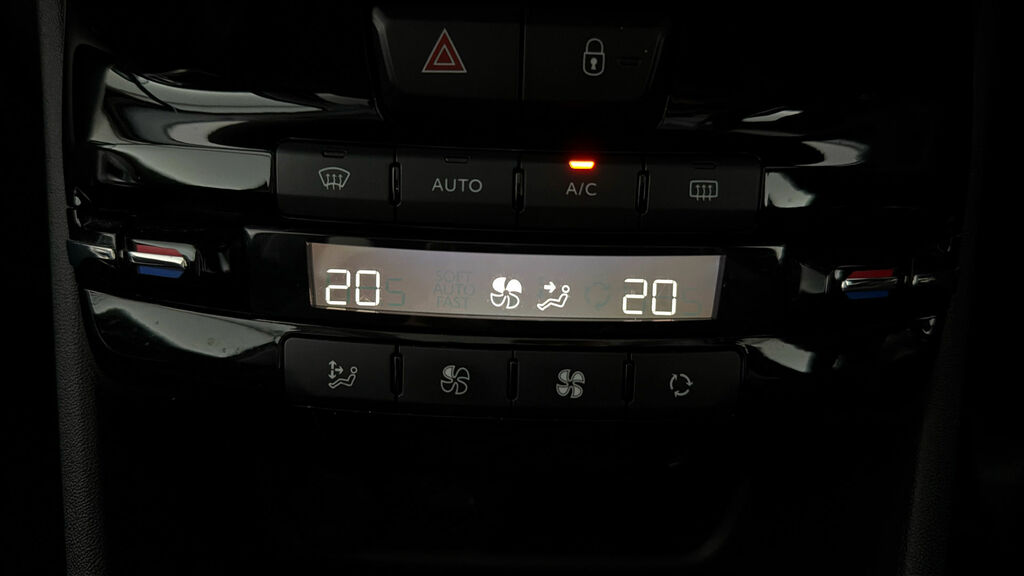 Peugeot 2008 1.2 Puretech 110 Allure Black #11