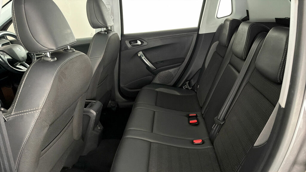 Peugeot 2008 1.2 Puretech 110 Allure Black #15