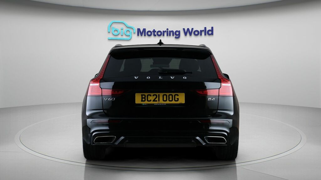 Volvo V60 R-design Black #6