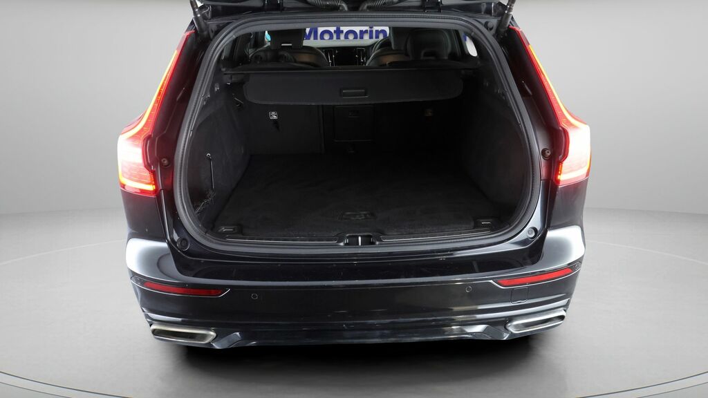 Volvo V60 2.0 B4 Mhev R-design Euro 6 Ss Grey #17