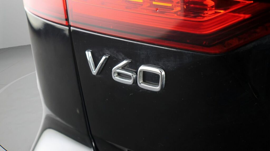 Volvo V60 2.0 B4 Mhev R-design Euro 6 Ss Grey #23