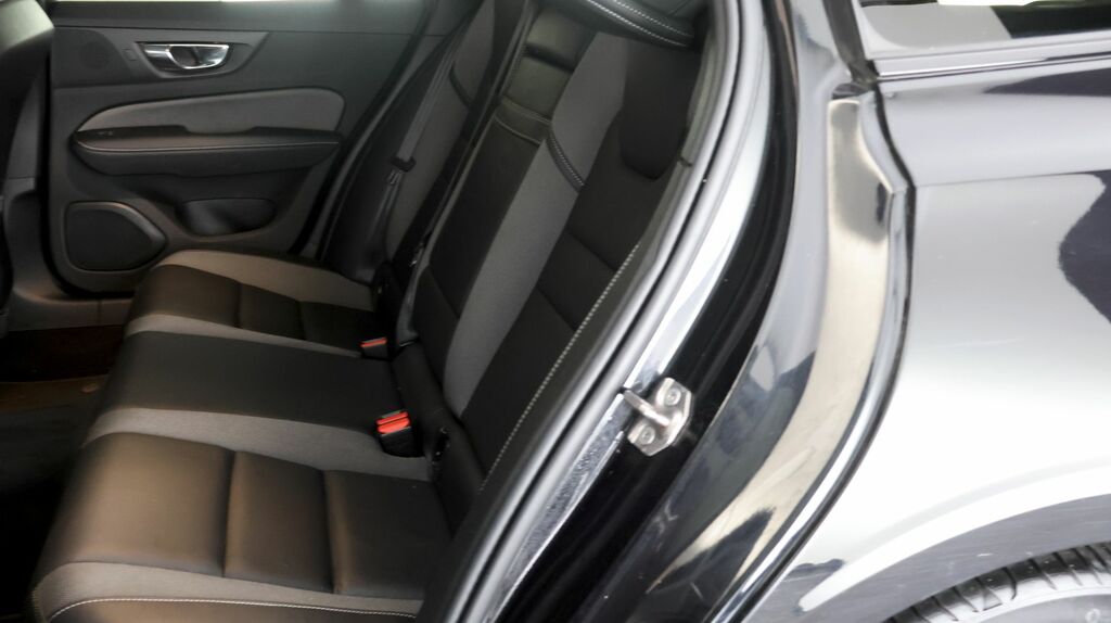 Volvo V60 2.0 B4 Mhev R-design Euro 6 Ss Grey #16