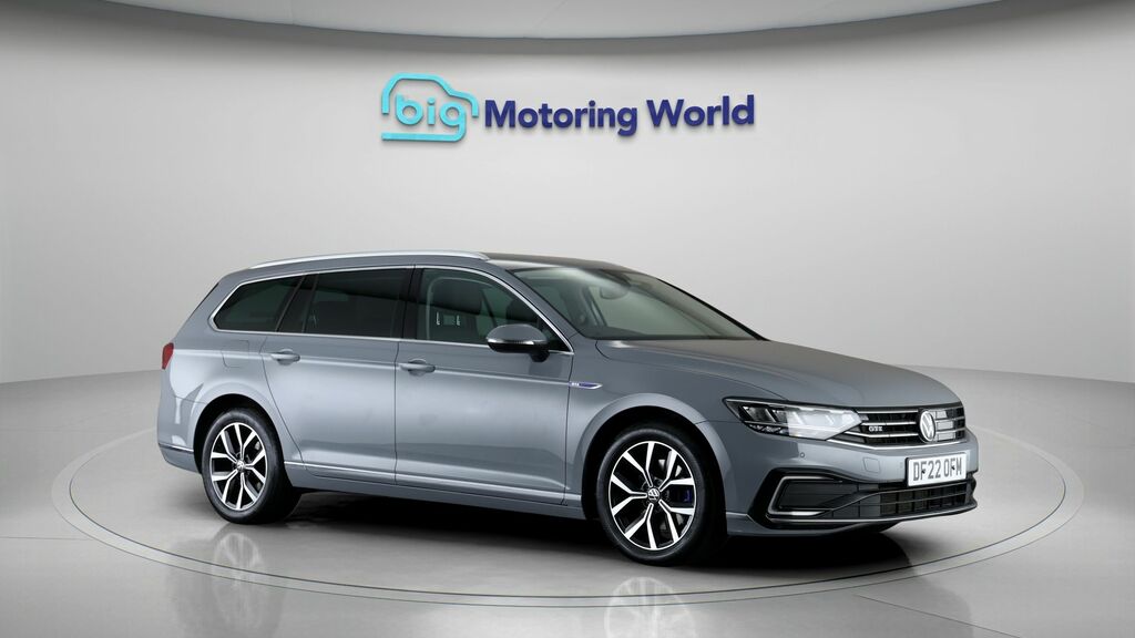 Volkswagen Passat Gte Grey