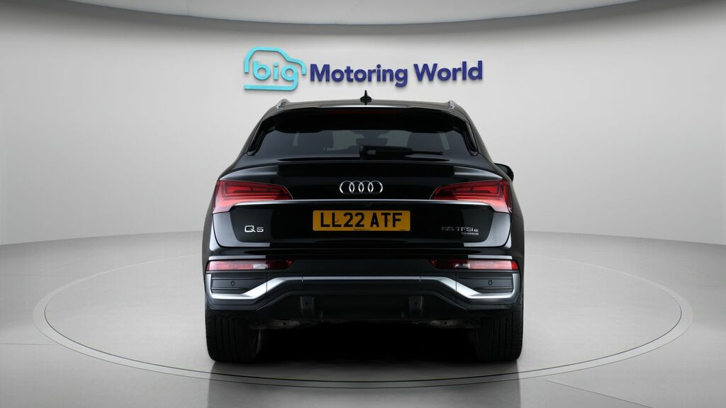 Audi Q5 Competition Black #6