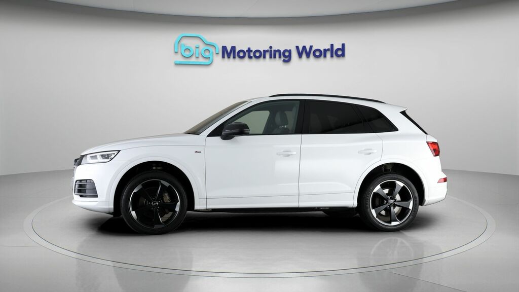 Audi Q5 Black Edition White #4