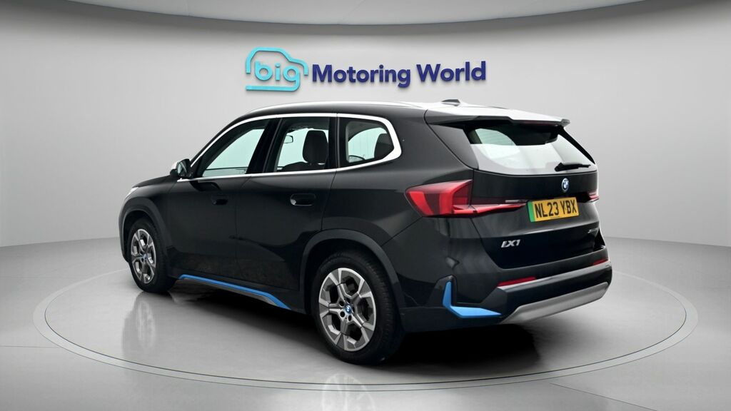 BMW iX1 Xline Black #5