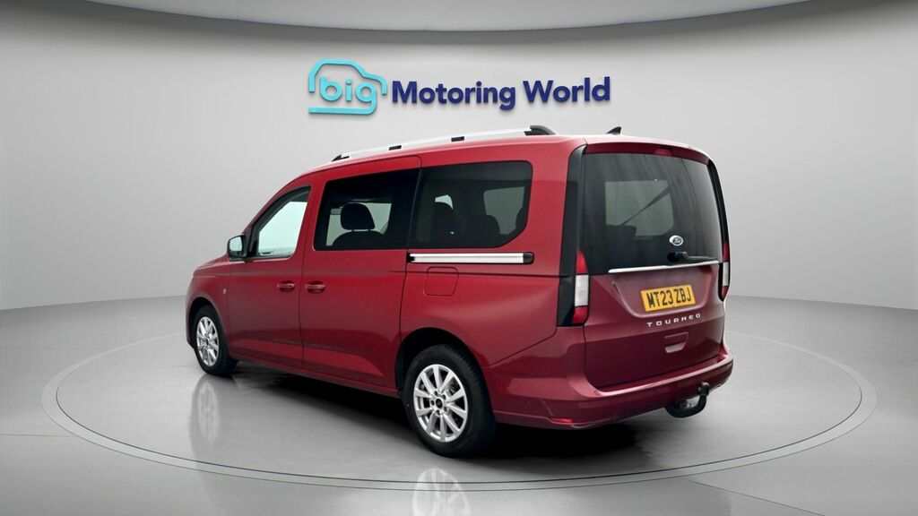 Ford Grand Tourneo Connect Titanium Red #5