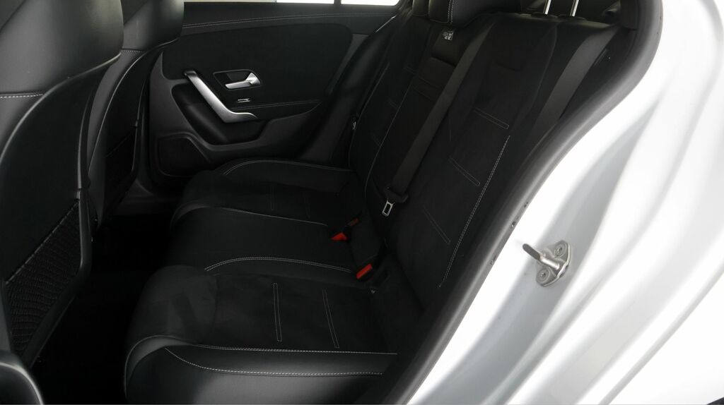 Mercedes-Benz A Class A 200 Amg Line Premium Night Edition A White #15