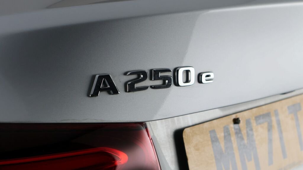 Mercedes-Benz A Class A 200 Amg Line Premium Night Edition A White #20