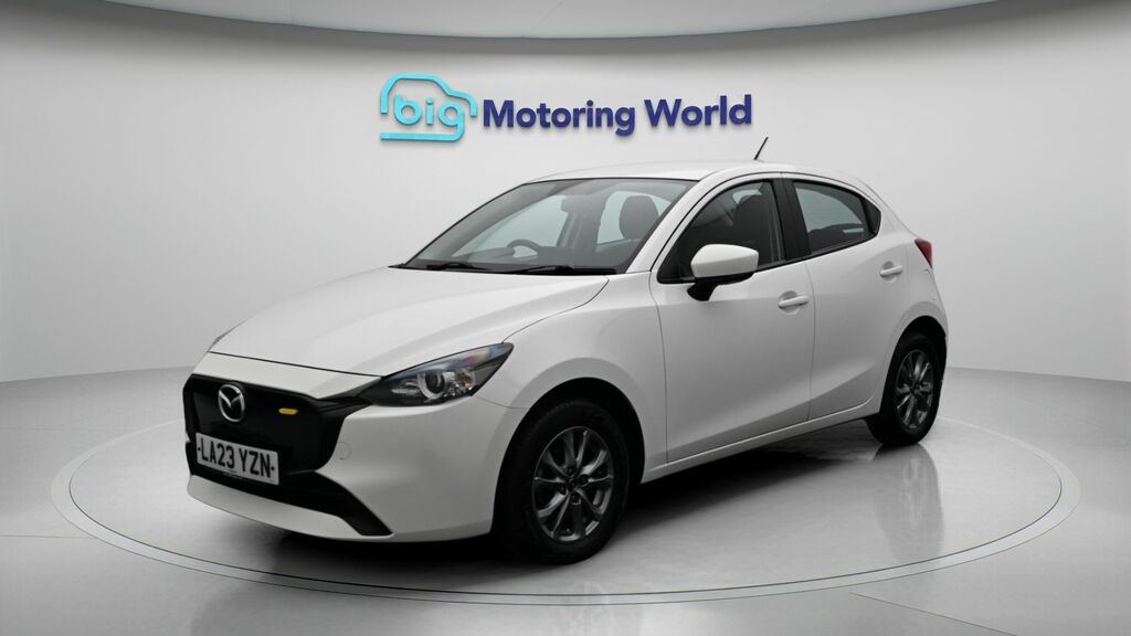 Mazda 2 Centre-line White #3